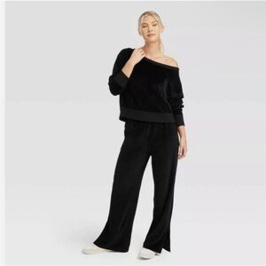 JoyLab Womens Relaxed Fit Sweatshirt Velour Long Sleeve Cropped Black Size S